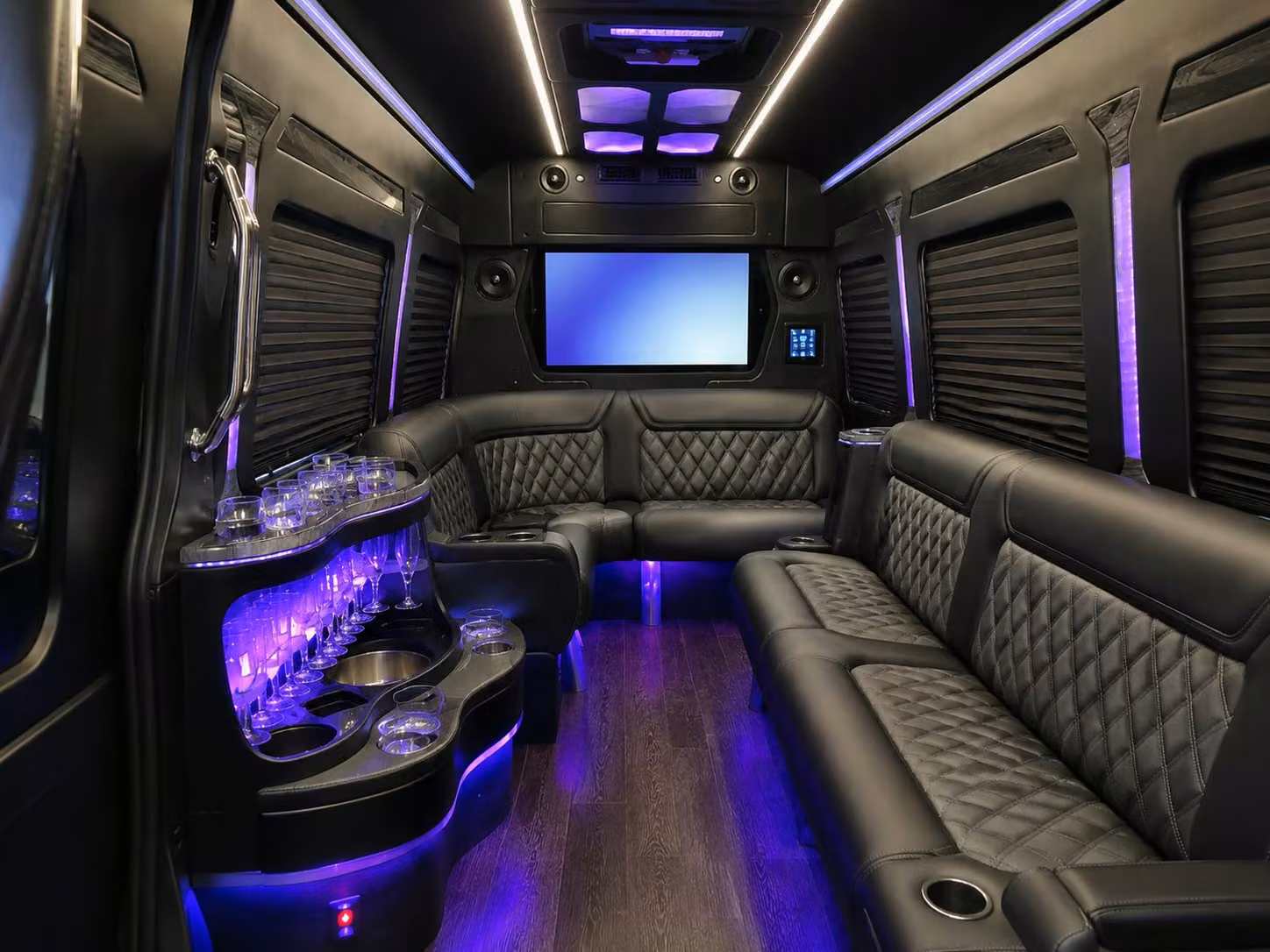 fan bus rentals for honolulu marathon iron man events and major sporting competitions