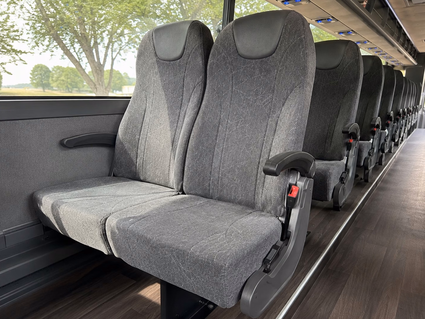 how bus type changes charter bus prices in honolulu hawaii