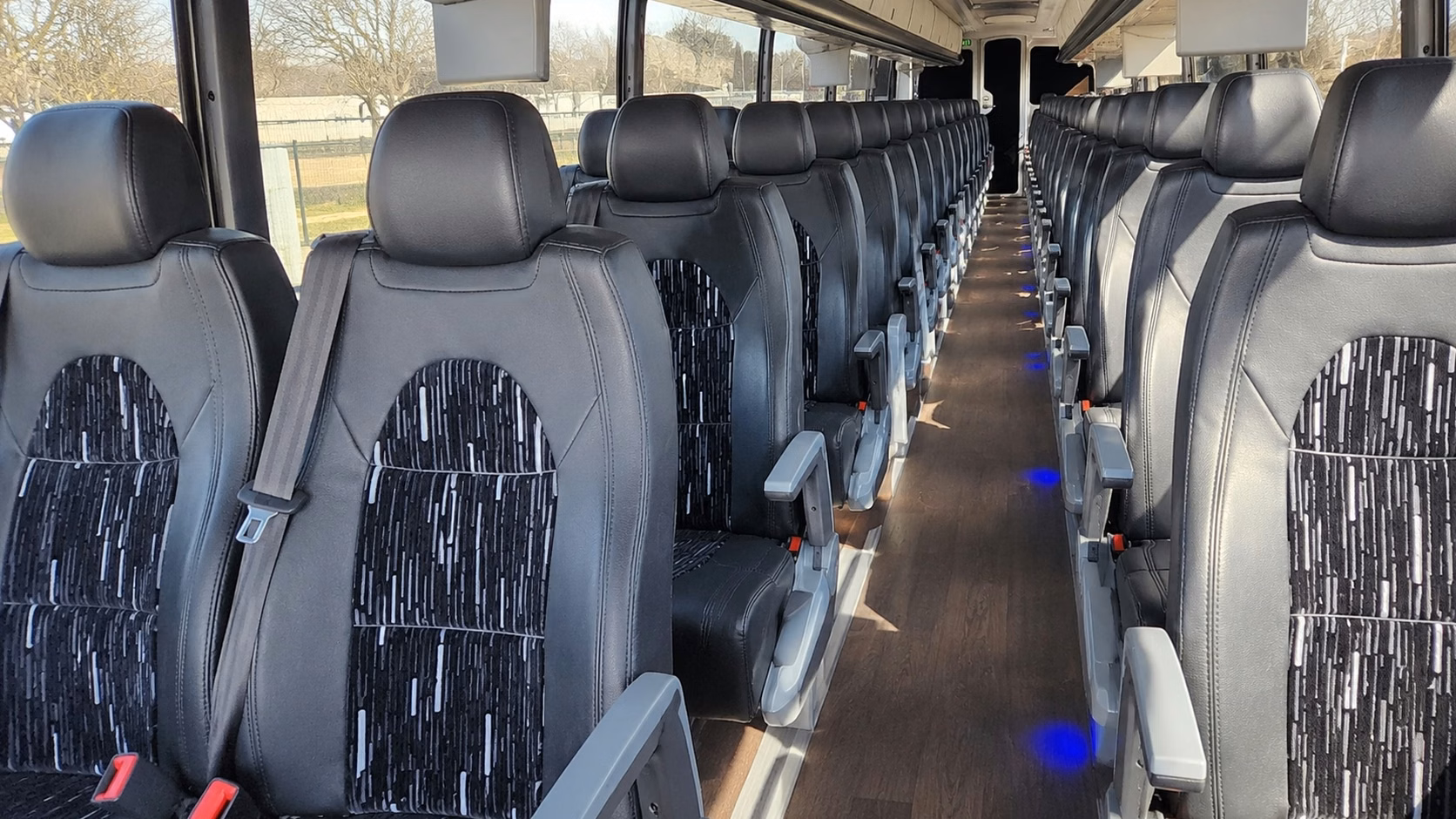 how where and when you re traveling affects honolulu bus rental rates