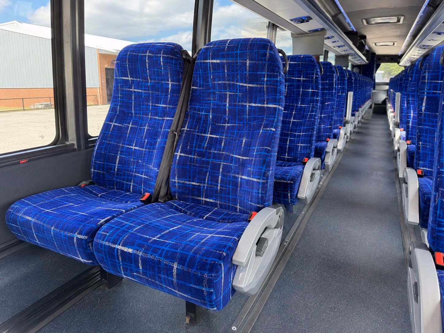 wedding bus rentals in honolulu