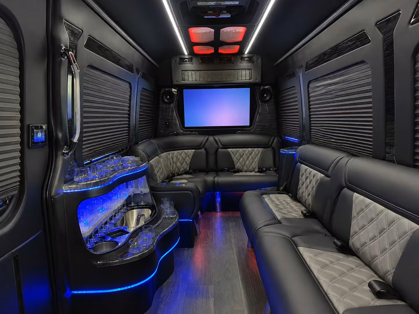 you can count on charterbusrentalhonoluluhi com for safe reliable honolulu prom transportation